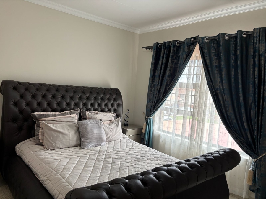 3 Bedroom Property for Sale in Waterval East North West